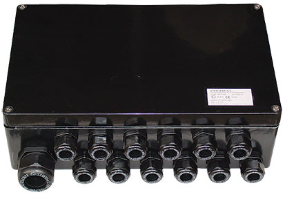 Box 75 x 190 x 55 mm, IP66, black, polyester